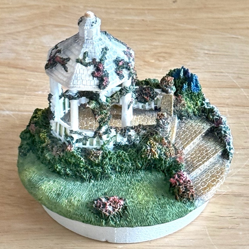 Thomas Kinkade The Hidden Gazebo Painter of Light Candle Topper #9808 VTG 2002 - Picture 2 of 11